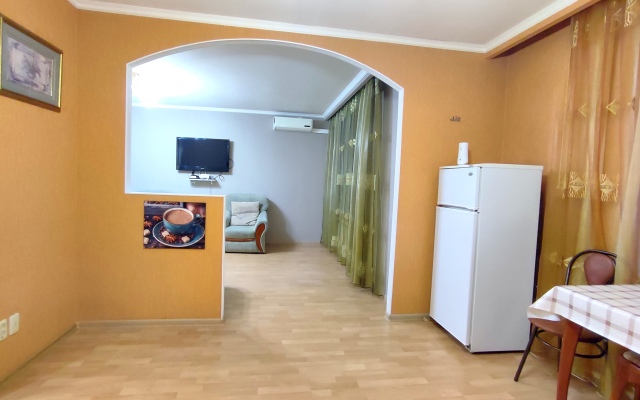 Tsentr Goroda Krasnaya 6 Etazh 8 Flat