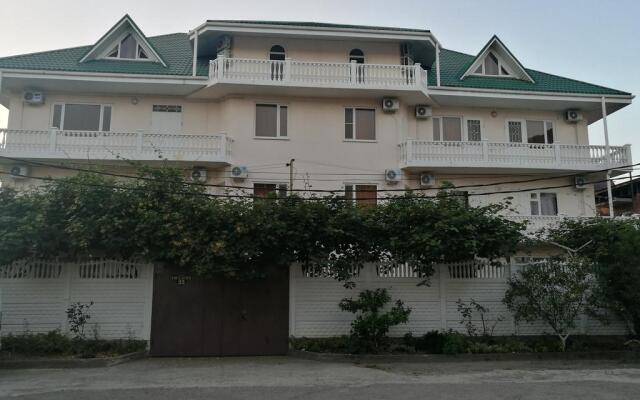 Kivi Guest House