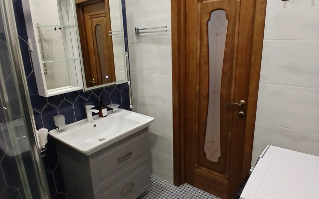Olega Ryazanskogo U Reki Flat