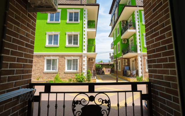 Red Apartments Art Layt Siti Apartament Frida Apartments