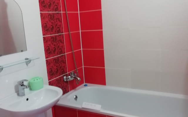 Apartamentyi Na Tamanskaya 121