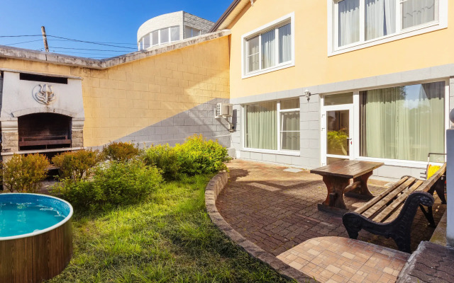 Апартаменты семейные с мангальной зоной