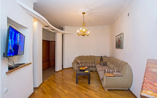 RentInnYerevan Vardanants Street 7 Apartments