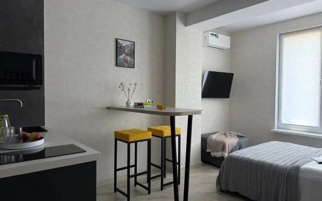 Апартаменты Prim Rooms Aura Yellow Splash