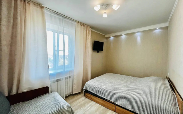 Trekhkomnatnye Apartments