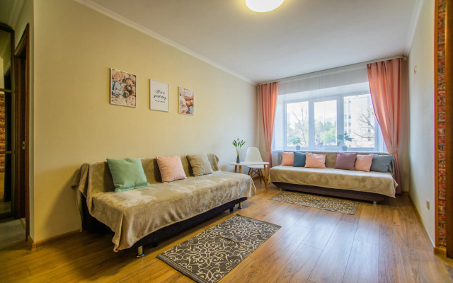 V Tsentre Goroda Flat