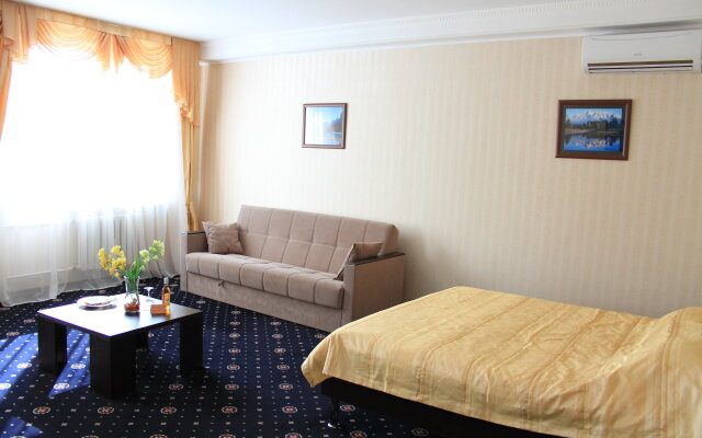 Armada Comfort Hotel