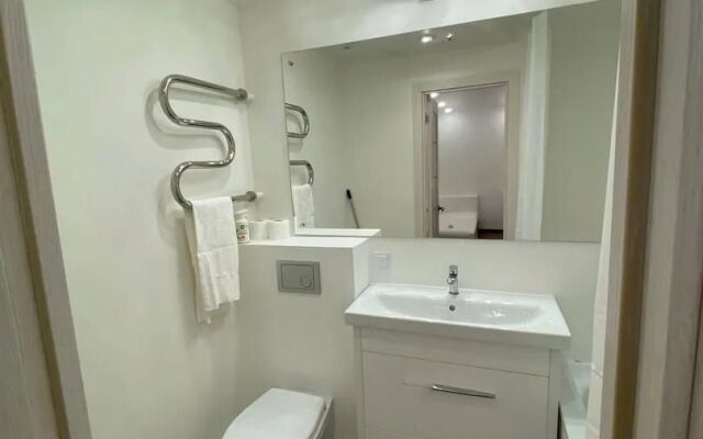 S Horoshim Remontom Apartment