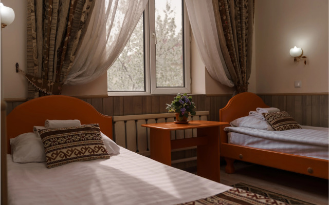 Alpinist Hotel