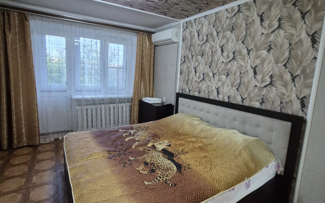 Kvartira radom s Voennym Gospitalem