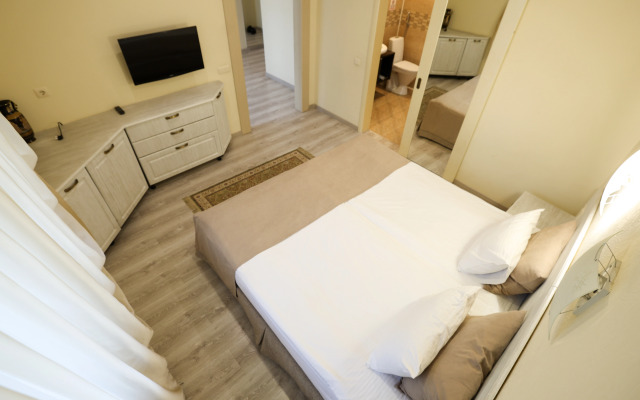 Гостиный двор Зуевский