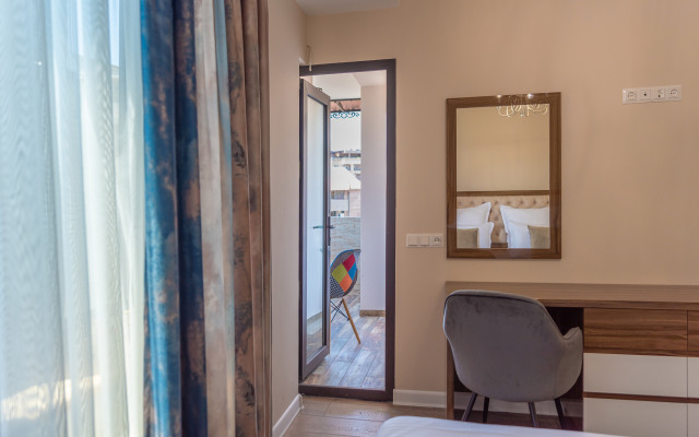City Center Apartments