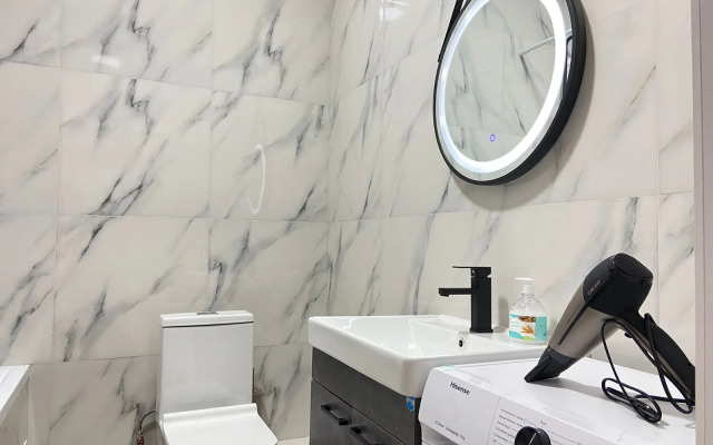 Capital Luxe Two Flat