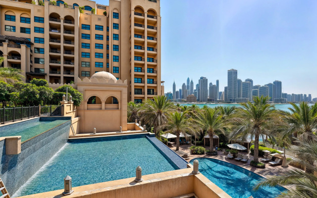 2B Fairmont Residence Palm Jumeira Sea View Apartments