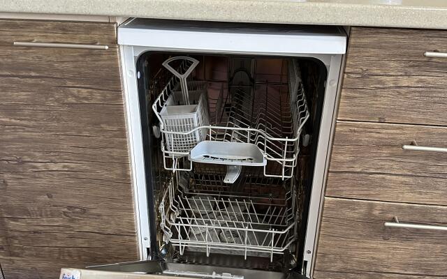Trekhkomnatnya Kvartira ZhK Zeleny Bereg Apartments