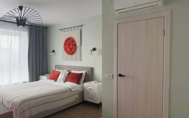 Monako s Zhivopisnym Vidom na Park Flat