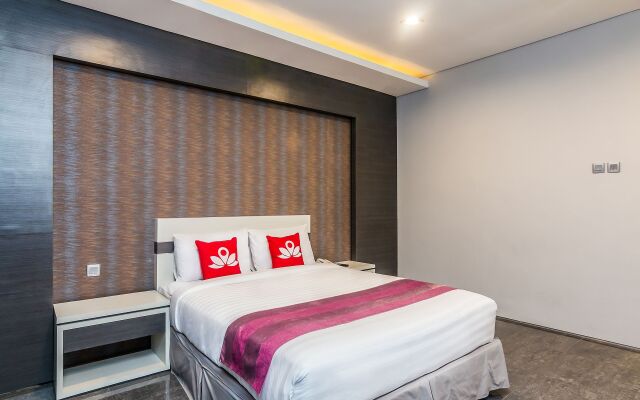 ZEN Rooms Legian Troppozone Hotel