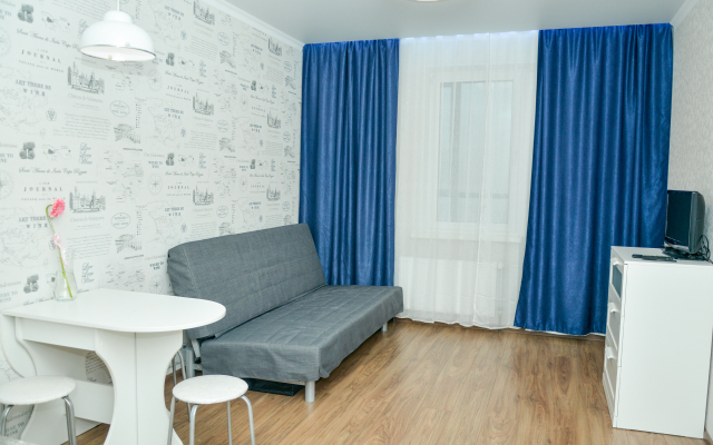 Studiya V ZhK Pyat' Zvezd Flat