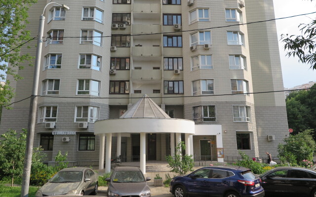 Апартаменты Sunny apartment 5 min from metro Belomorskaya