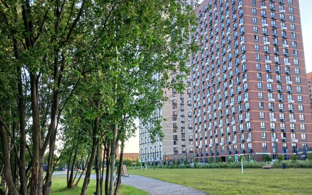 Yevrodvushka Ryadom S Metro V Novom Zhk Apartment