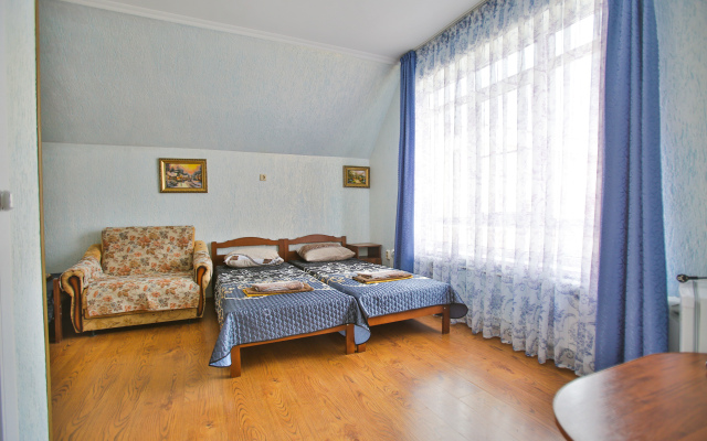 Aprelsky Guest House