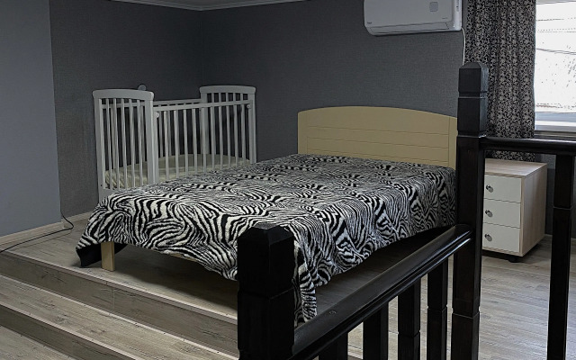 Апартаменты с отдельным входом на Нахимсона