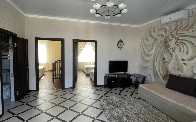 Zhemchuzhina u Morya Flat