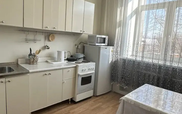 Dvukhkomnatnaya na Respublikanskoy Flat