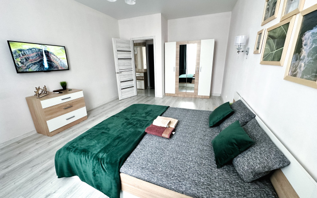 S Remontom Na Baturina 141 Apartments