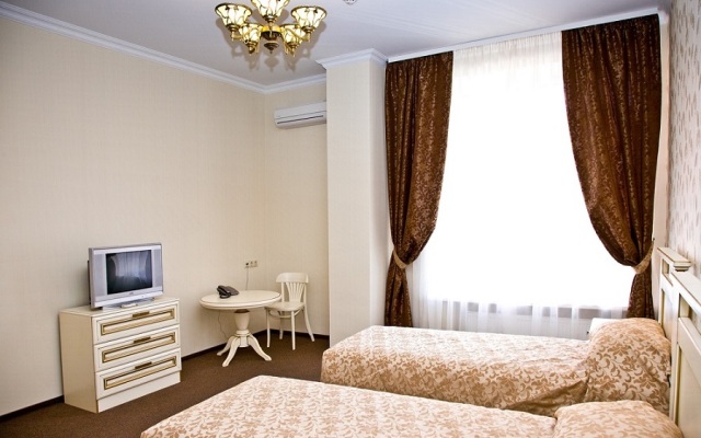 Elbuzd Hotel
