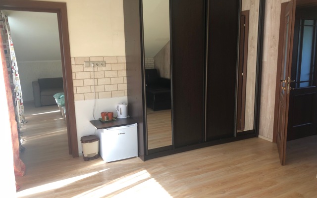 Uspenka Guest House