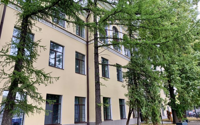 120 Alleya Pervoy Mayovki Apartments