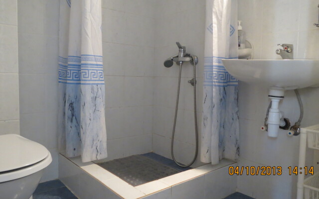 Lazarevic 1/3 Apartments