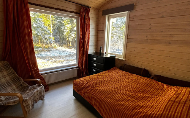 Частный Дом с баней в хвойном лесу на 20 сотках