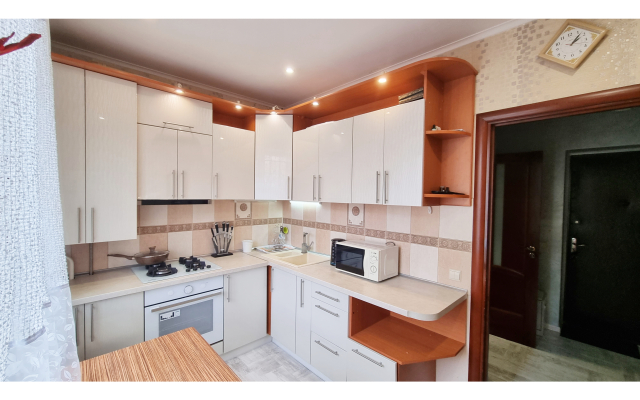 Luchshaya Gakuna Flat
