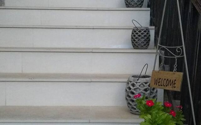 Prosforio Apart-Hotel