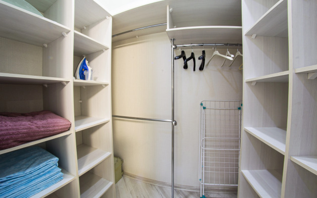 Na Serebryanom Beregu Flat