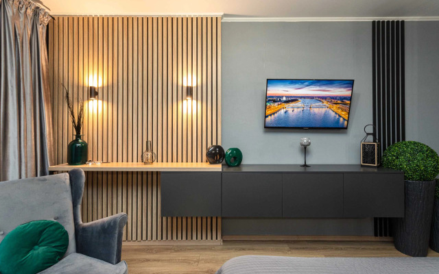 Квартира класса комфорт плюс с видом на реку в центре Рыбной деревни, остров Канта