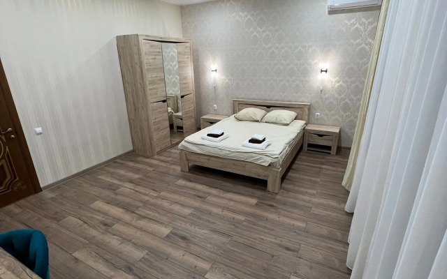 Отель Фараон