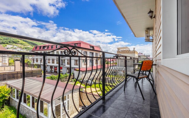 V Siriuse Guest House