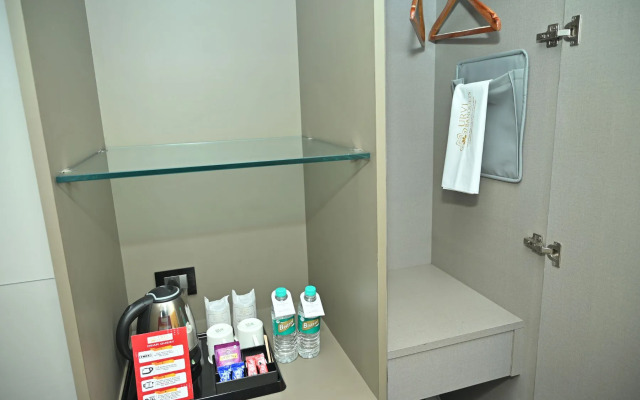 Urvi Banquets Guest House