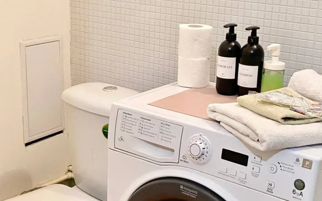 Na Beregu Reki, Tsentr Goroda, Samostoyatelnoye Zaselenie Apartments