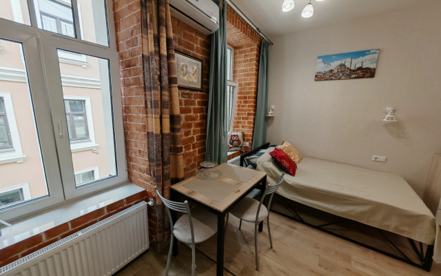 Studiya V Istoricheskom Tsentre Flat