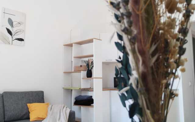 Na Ulitse Usadebny Park 1 Apartments
