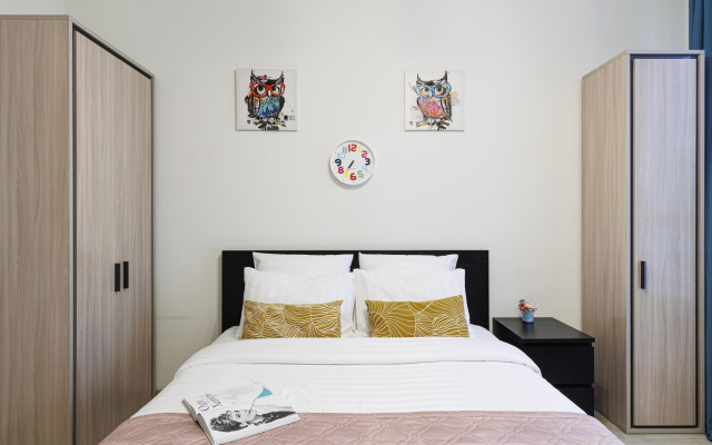 Botanical Sun Apartments