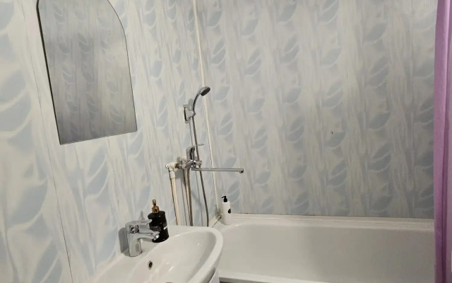 Domashniy Ochag Na Ul Khudayberdina Apartments