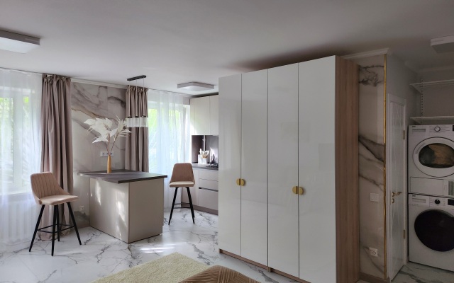 Tolstoy Donskaya Flat
