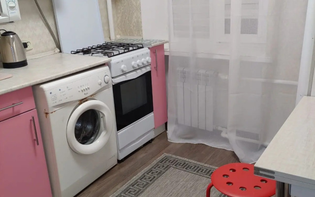 Na Narodnoy Flat