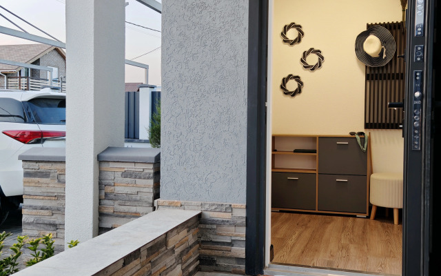 Dom s terrasoi na kryshe Golubaia Bukhta Persikovyi Sad 382 Holiday Home