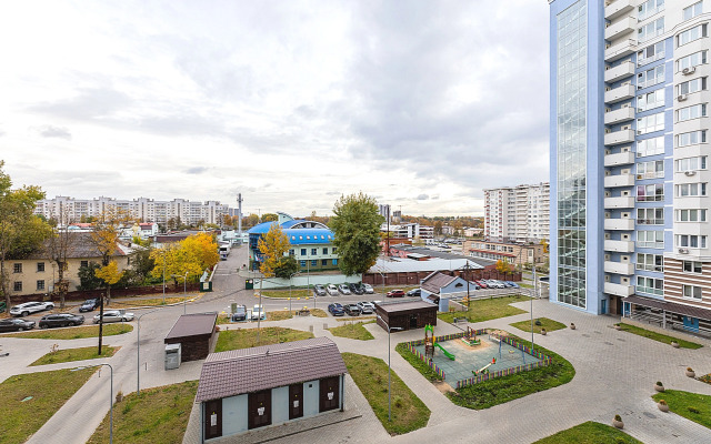 V Samom Tsentre Vozle Metro Flat